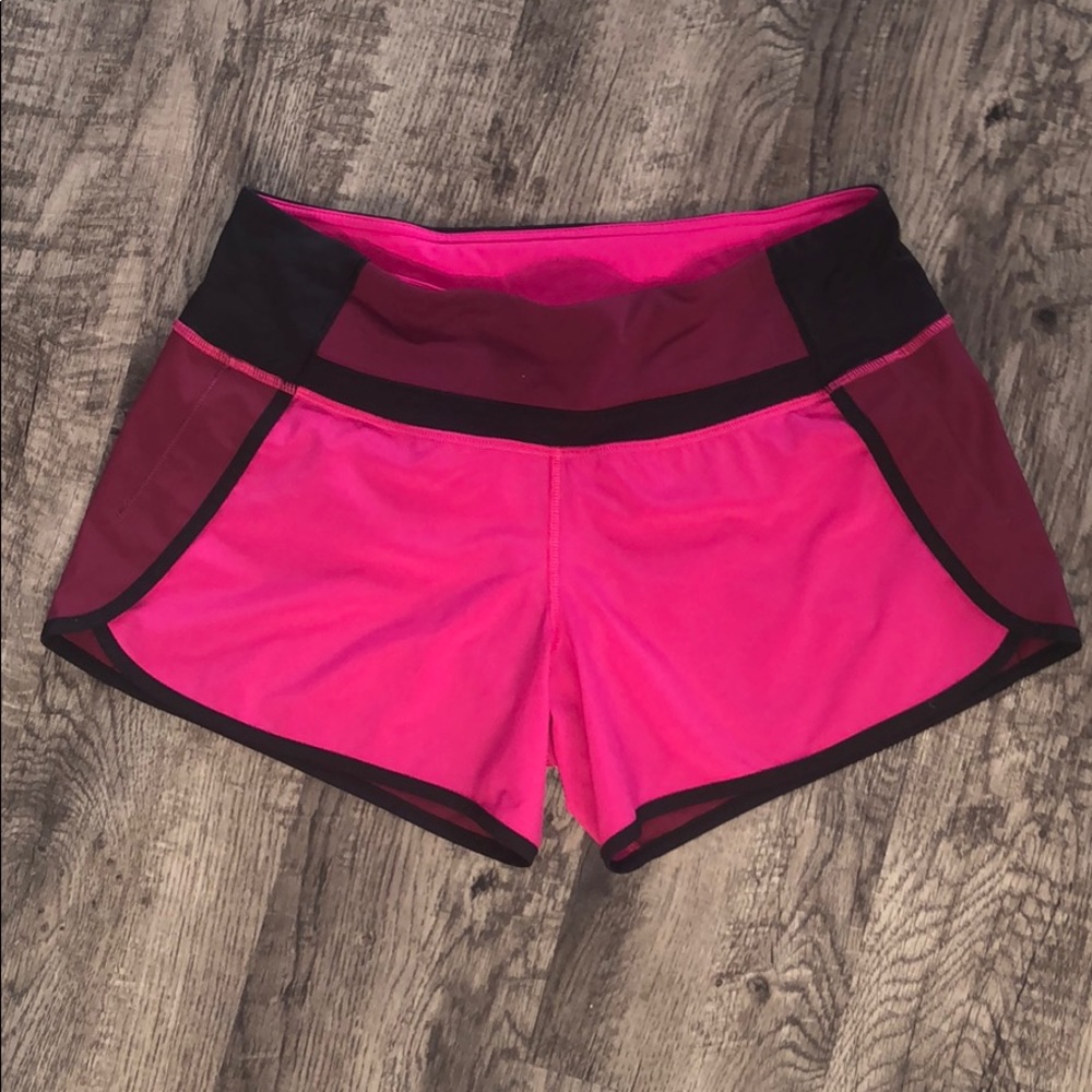 LuLuLemon Speed Up Short. Size 6. 4” inseam